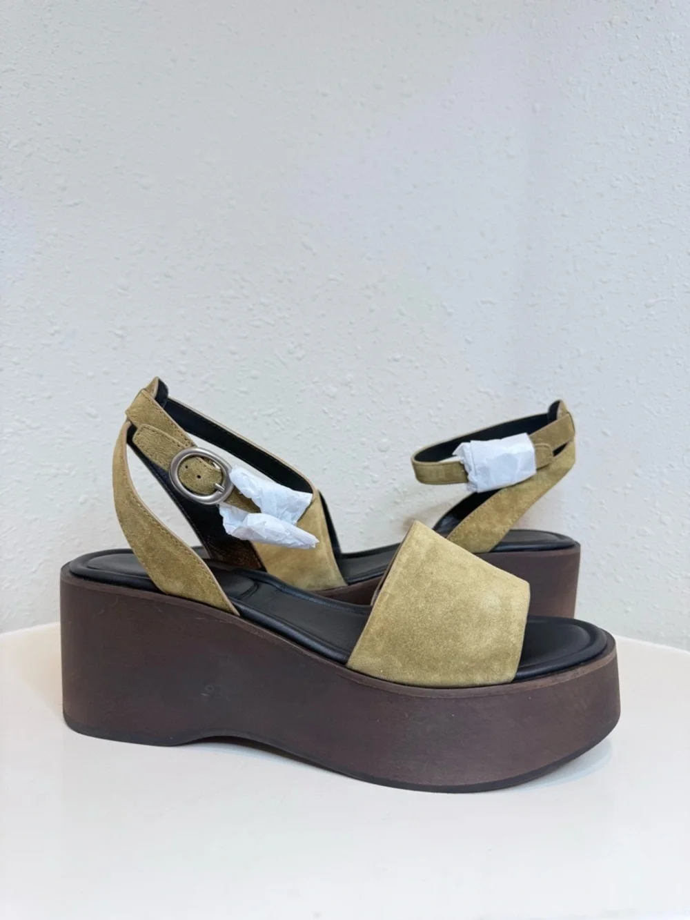 Vince Phillipha Olive Chocolate Platform Leather Women’s Sandal Size 9.5 NIB